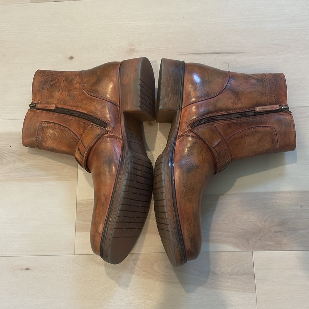 Bed Stu Roan genuine cow leather Brown Ankle Boots with Decorative Strap - Picture 3 of 9